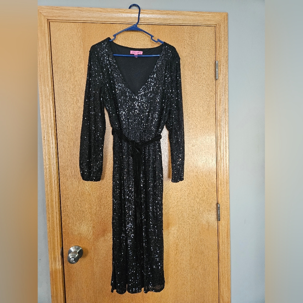 Betsy Johnson - Black sequin midi dress
